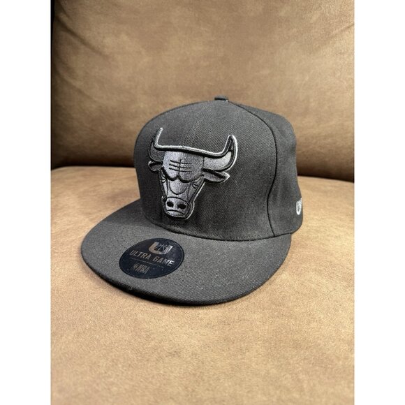 Chicago Bulls Hat New Era Black On Black  one size - Picture 2 of 9